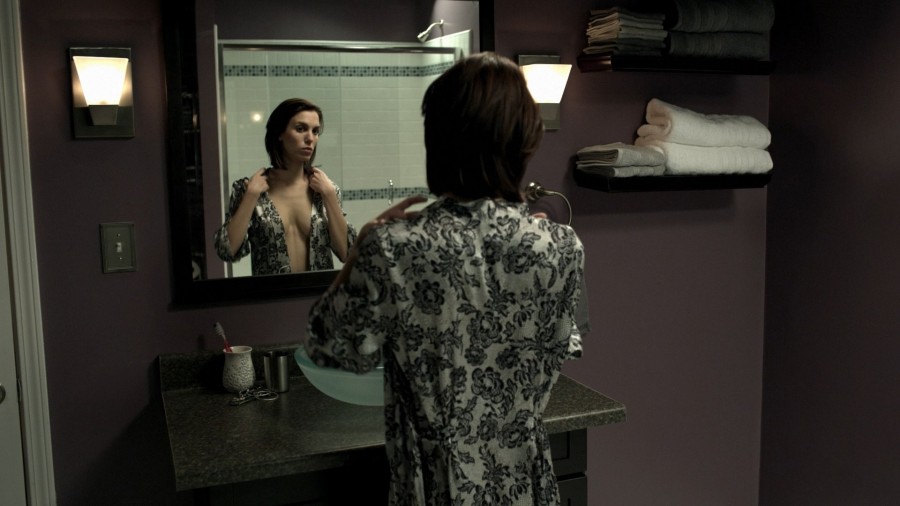 Christy Carlson Romano Mirrors 2 2010 1080p Blu ray Remux NCS 02